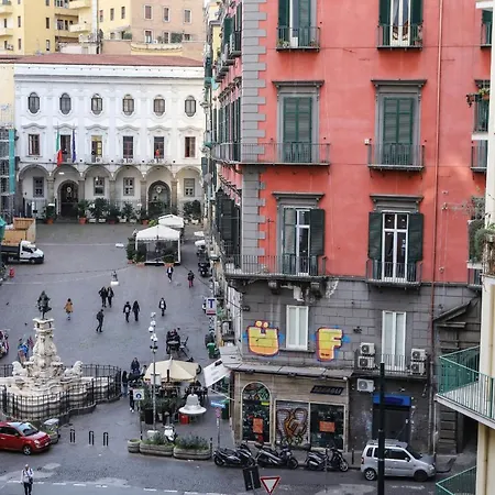 Apartman Modern At Piazza Del Gesu' By Wonderful Italy