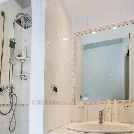 Modern At Piazza Del Gesu' By Wonderful Italy Apartman Nápoly